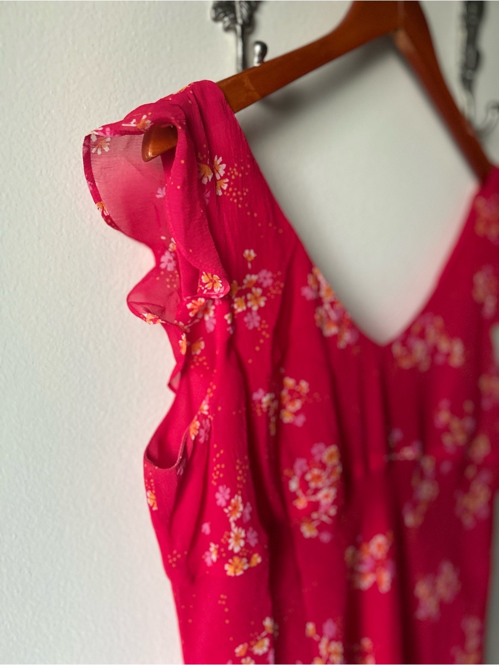 ANN TAYLOR 100% Silk Red Floral Flutter Sleeve Midi Dress Size 10 - Picture 5 of 8